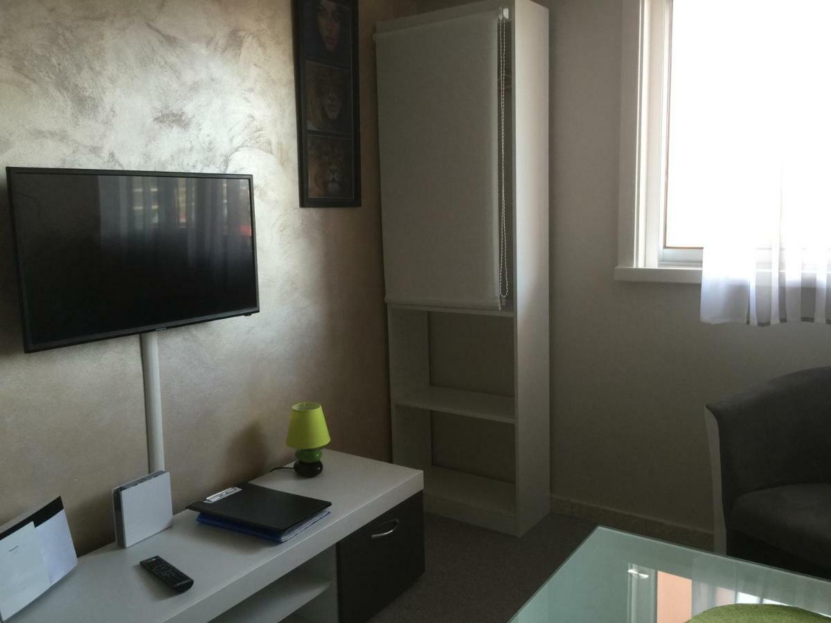 Frejus Studio Bagian luar foto